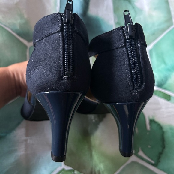 Life Stride Women’s heels GIOVANNA 2 NAVY SUEDE Size 7 Pumps Brand new - Picture 5 of 7
